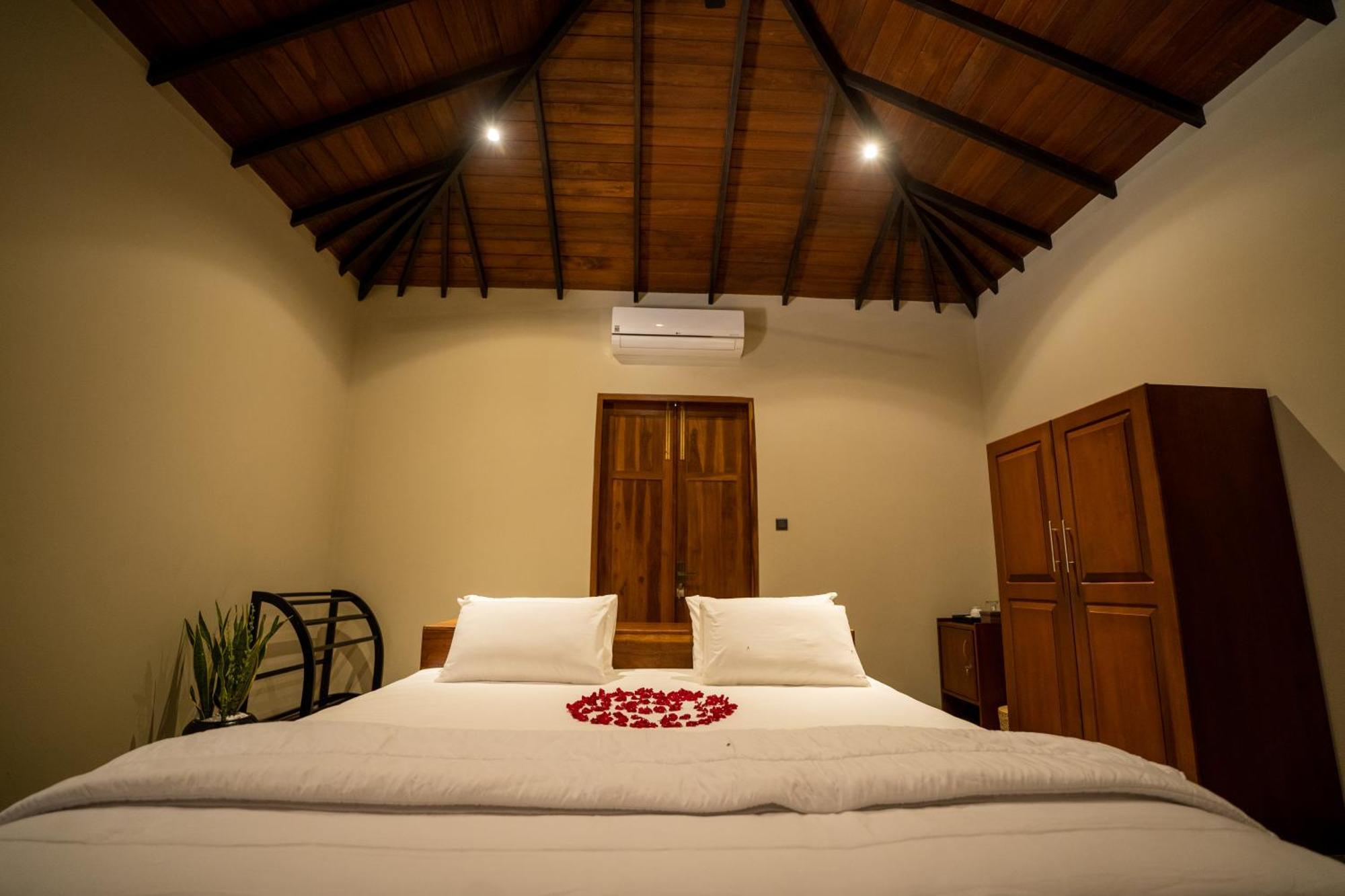 Hotel Omkara Rekawa Tangalle Zewnętrze zdjęcie